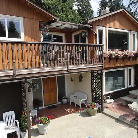 Mountain Bed & Breakfast North Vancouver Exterior foto